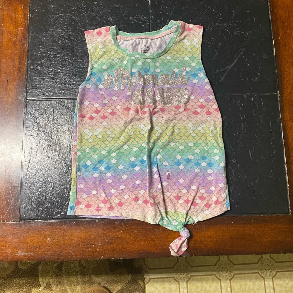 1 girls size 6 tank top